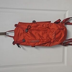 CamelBak Gambler Hydration Pack w/ Bladder - Hiking Outdoors Ski - burnt red ora